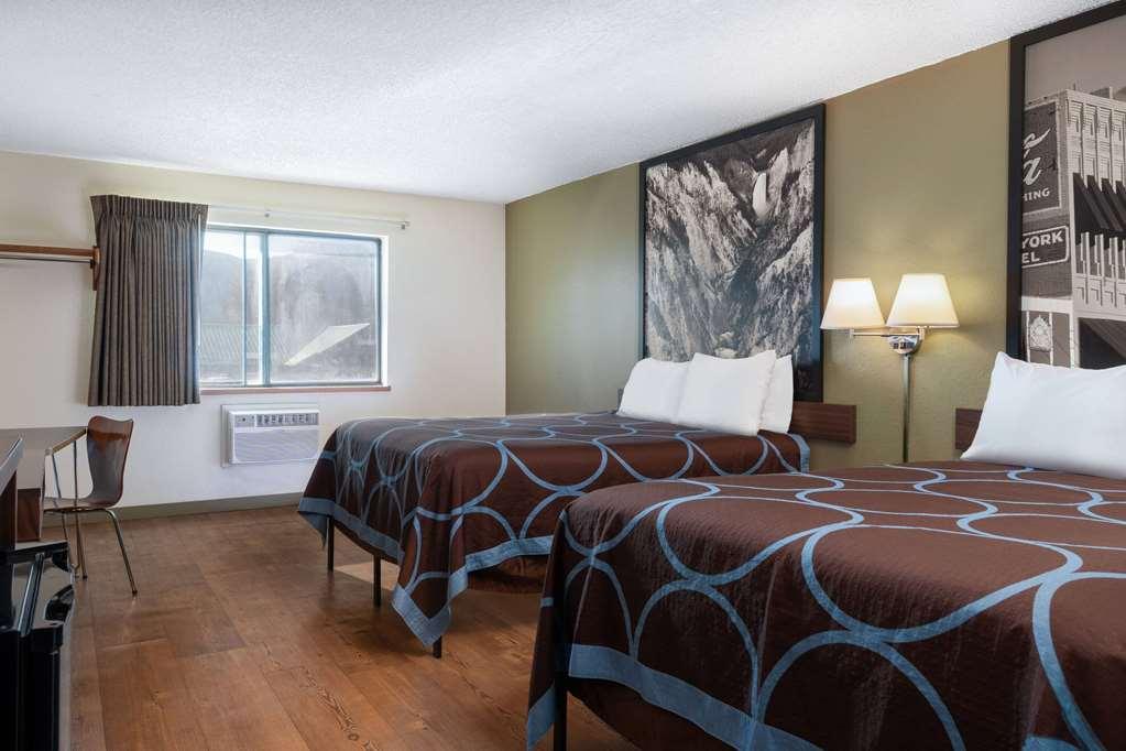 Super 8 By Wyndham Livingston Yellowstone Camera foto